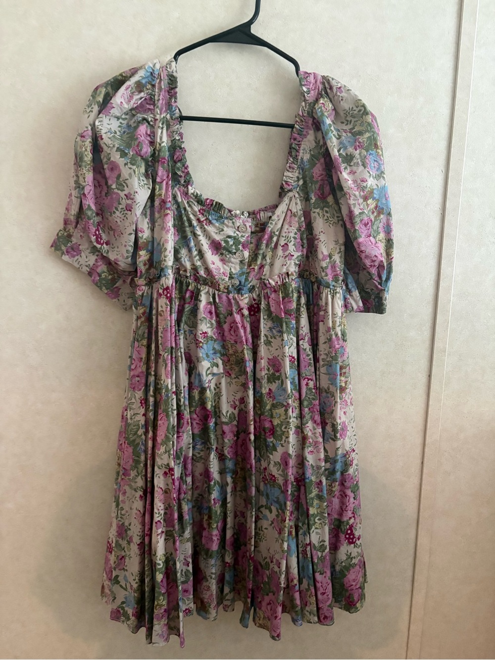 Floral Puff-Sleeve Mini Dress in Pink and Cream